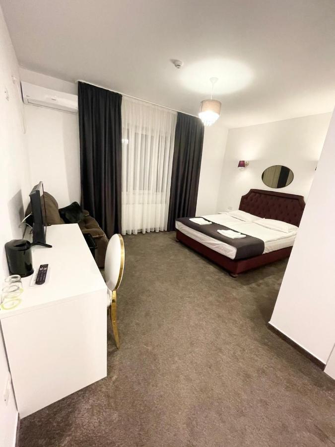 Cochet Boutique Hotel Târgu Jiu Екстериор снимка