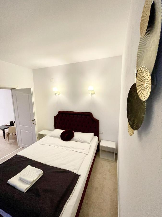 Cochet Boutique Hotel Târgu Jiu Екстериор снимка
