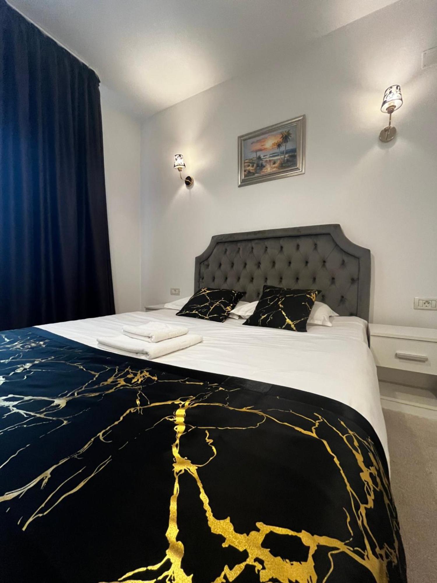 Cochet Boutique Hotel Târgu Jiu Екстериор снимка